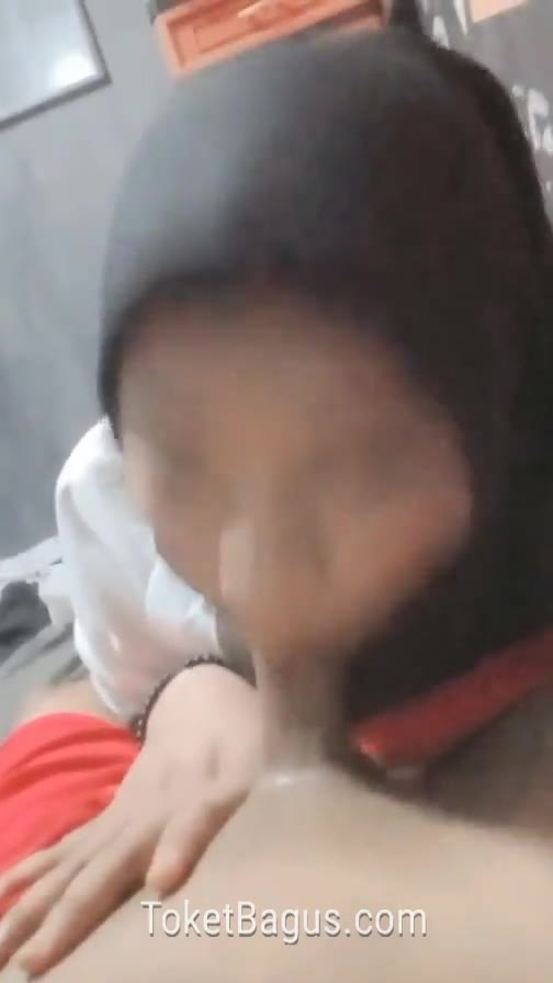 02:20 30 Kakak jilbab sepongin kontol adik crot dimulut 4lfvxa4szkxs