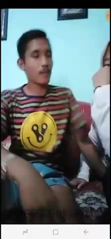 01:01 50 Kakak bejat adik berhijab masih smp disuruh nyepongin kontol zbb9wu2121os